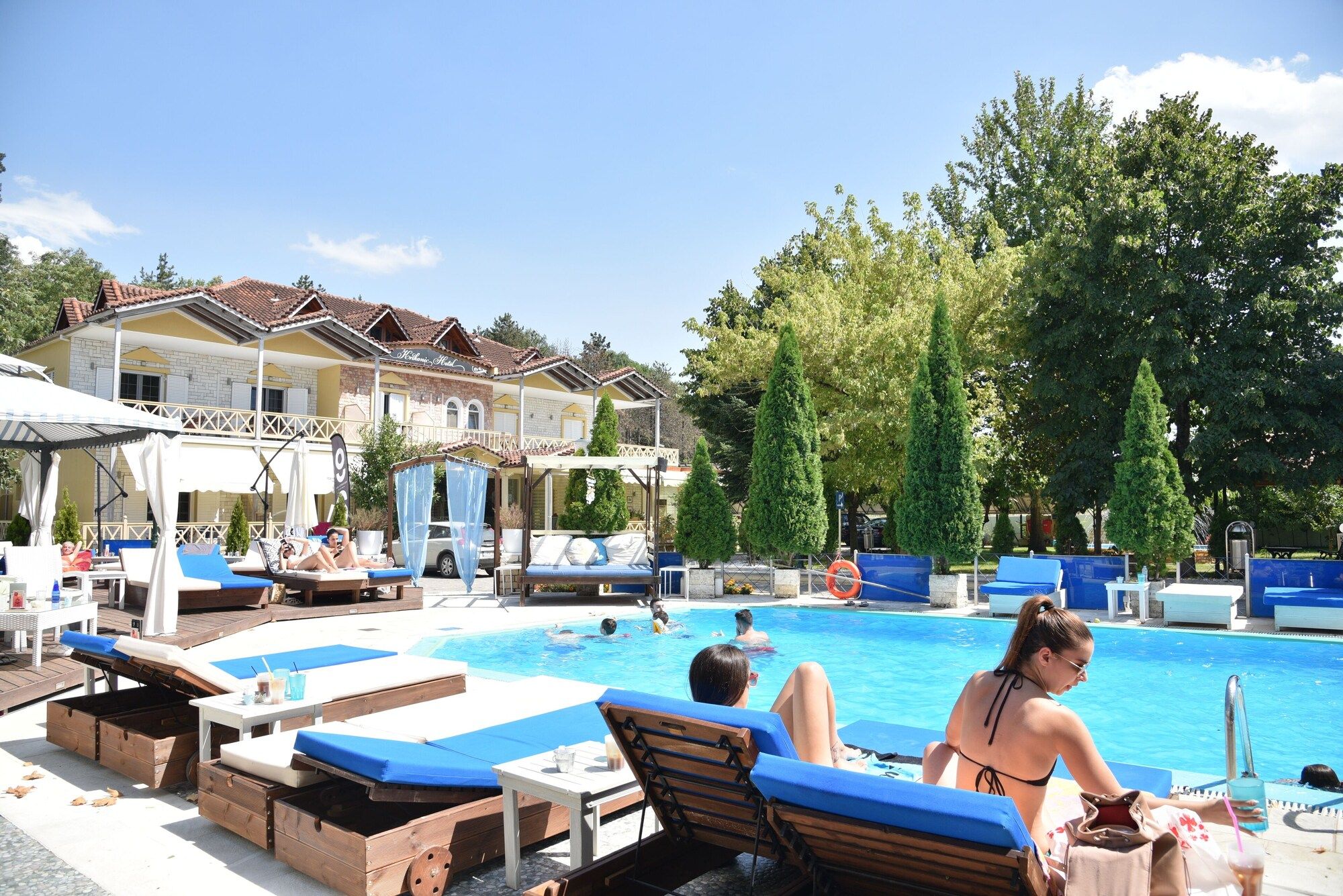 Pool