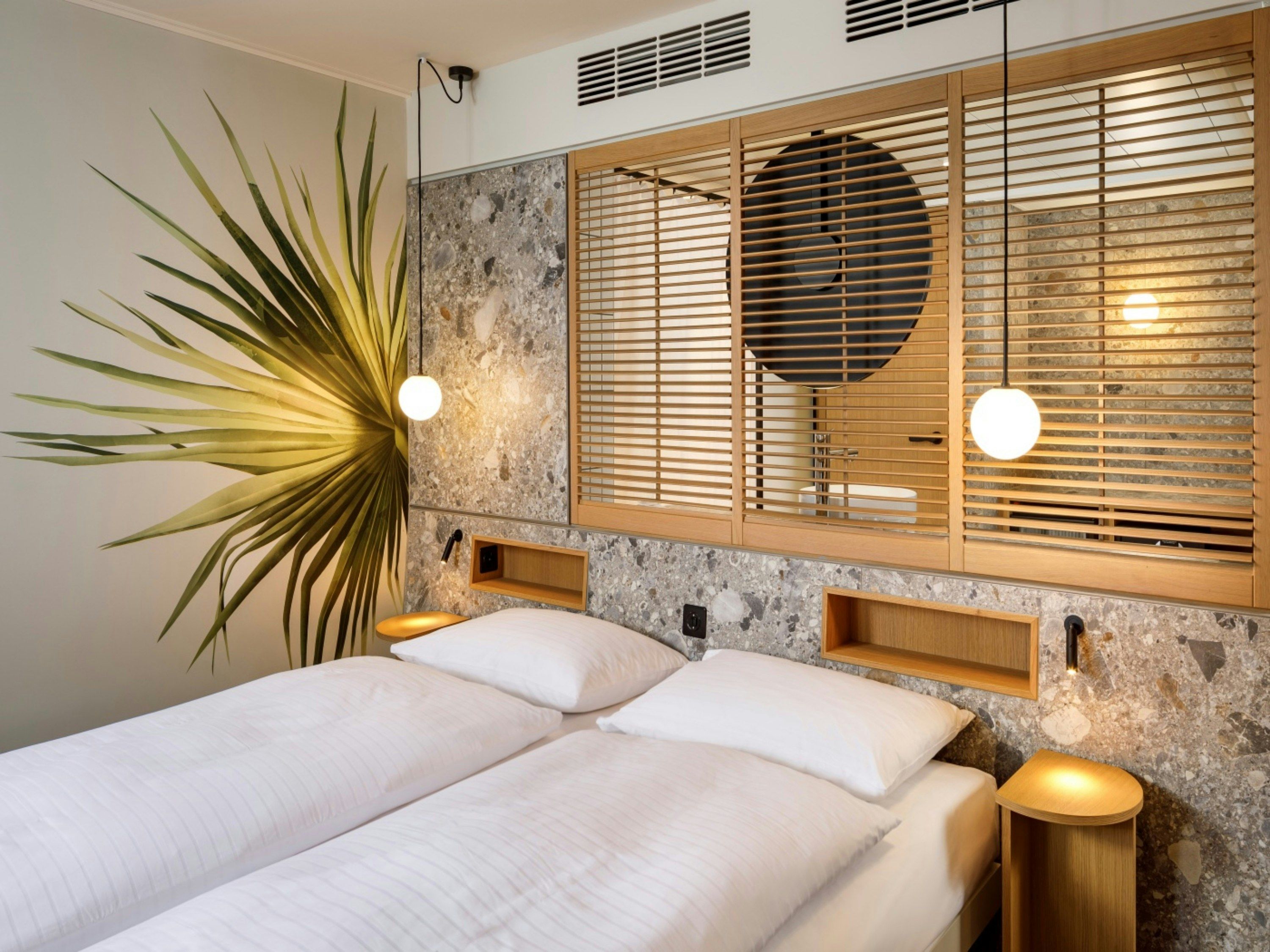 Hotel amenity