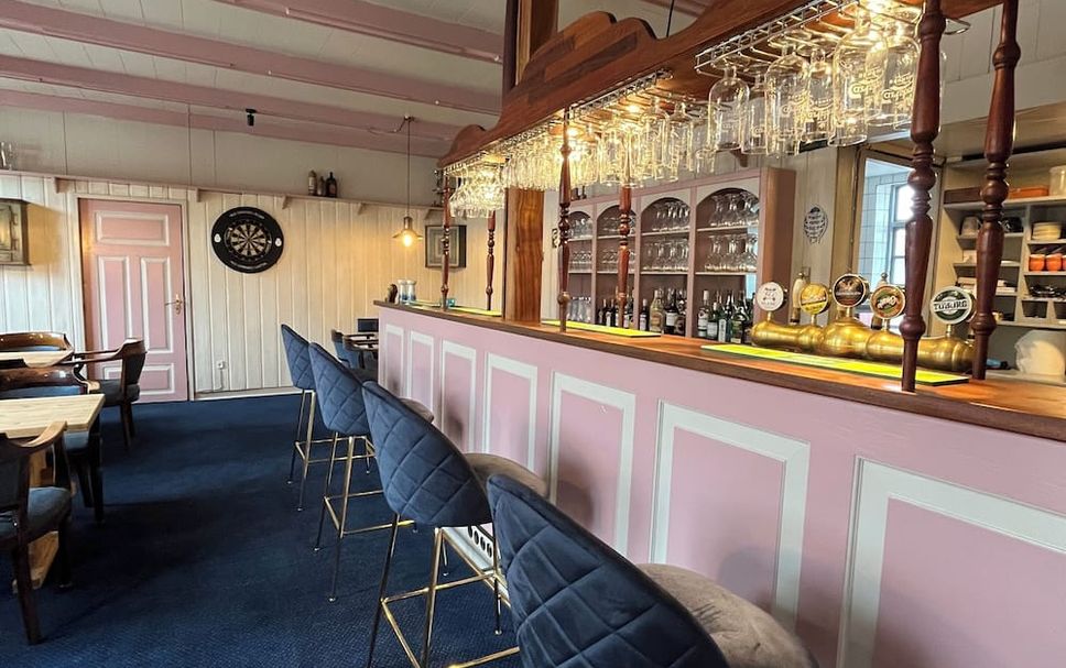 Bar Photo