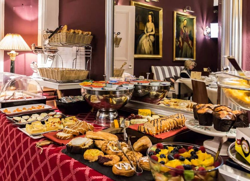 Buffet Photo