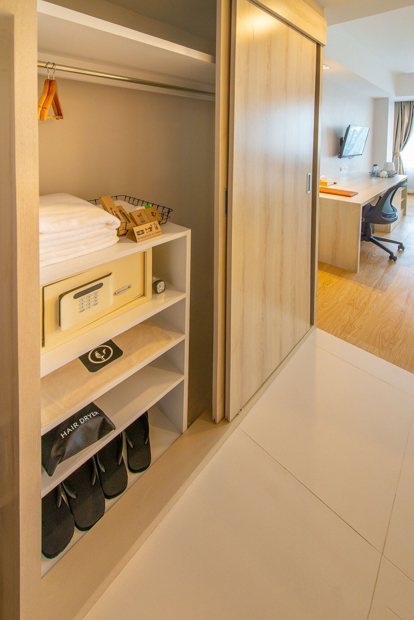 Room amenity