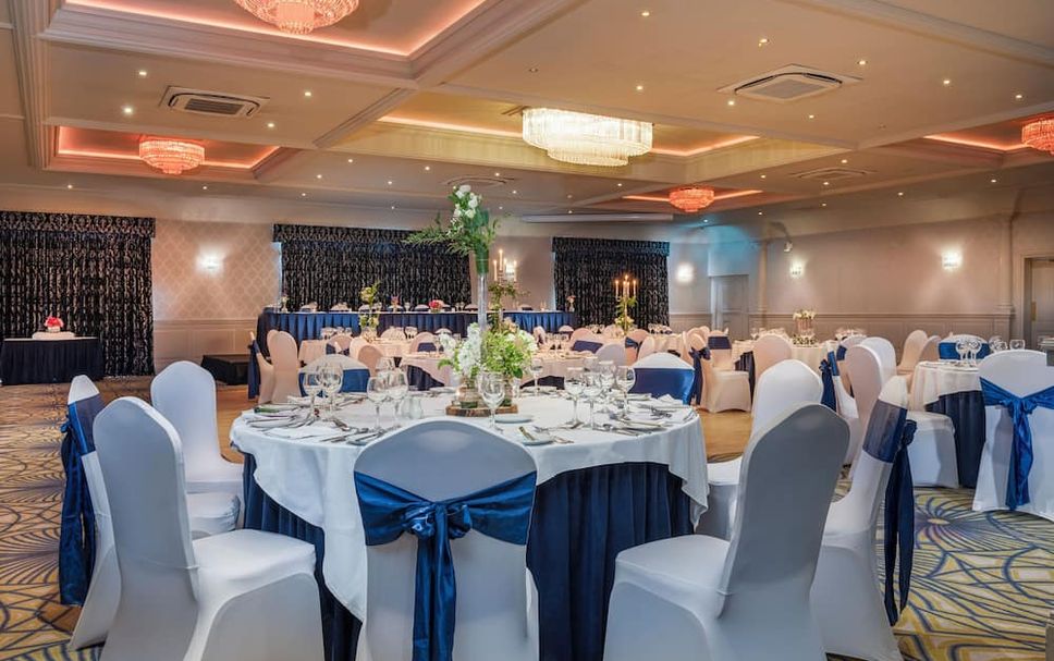 Banquet hall Photo