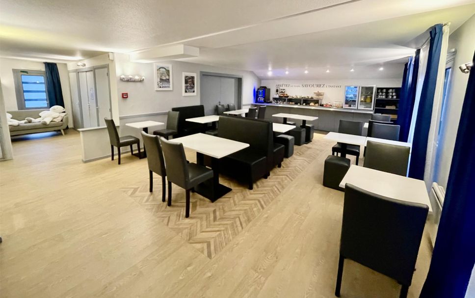 Dining room Photo