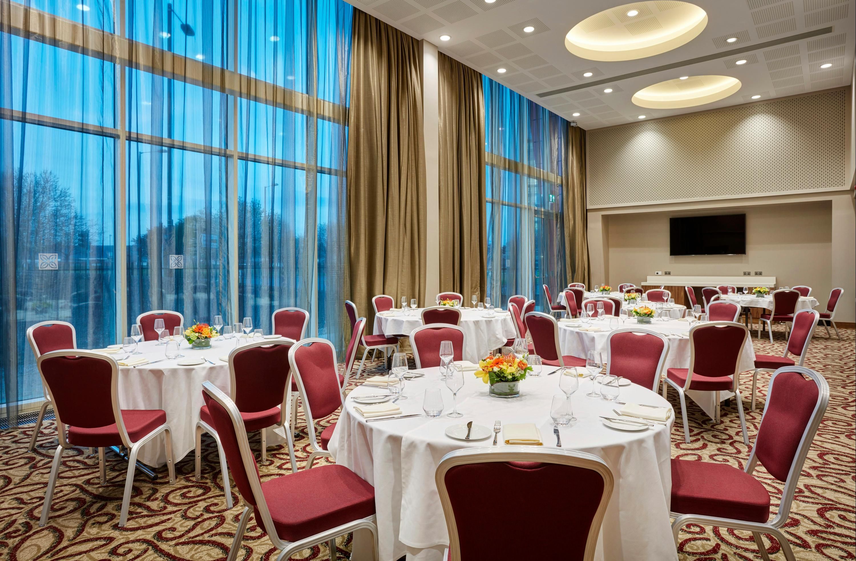 Banquet hall