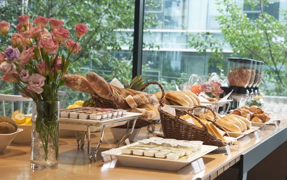 Buffet Photo