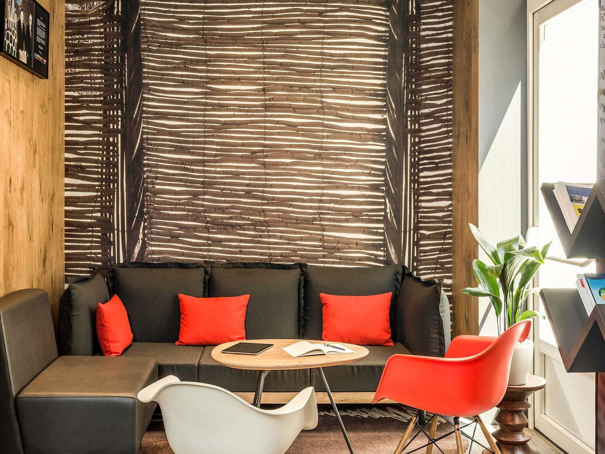 Lounge Photo