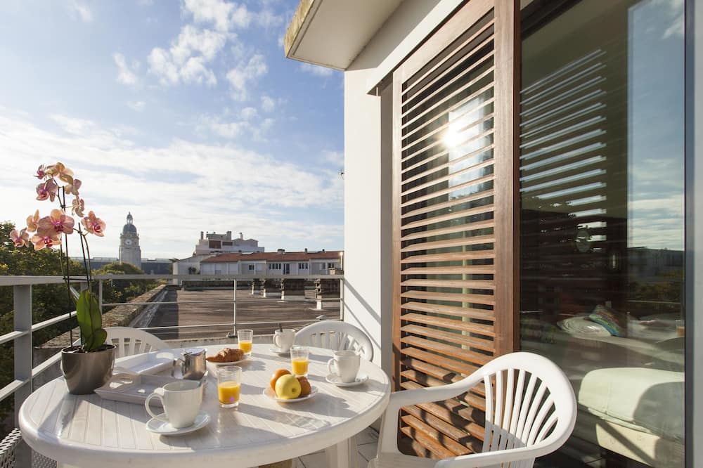 Balcony Photo