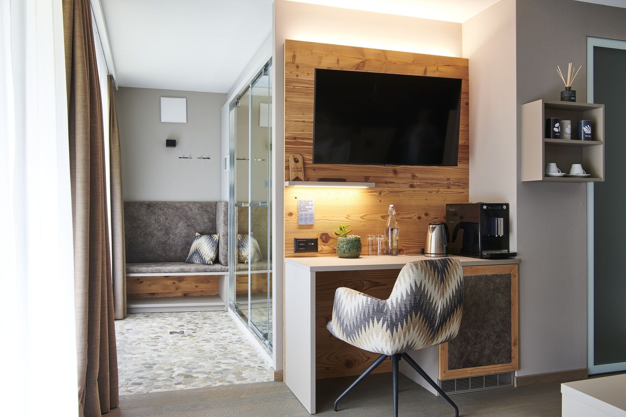 Room amenity