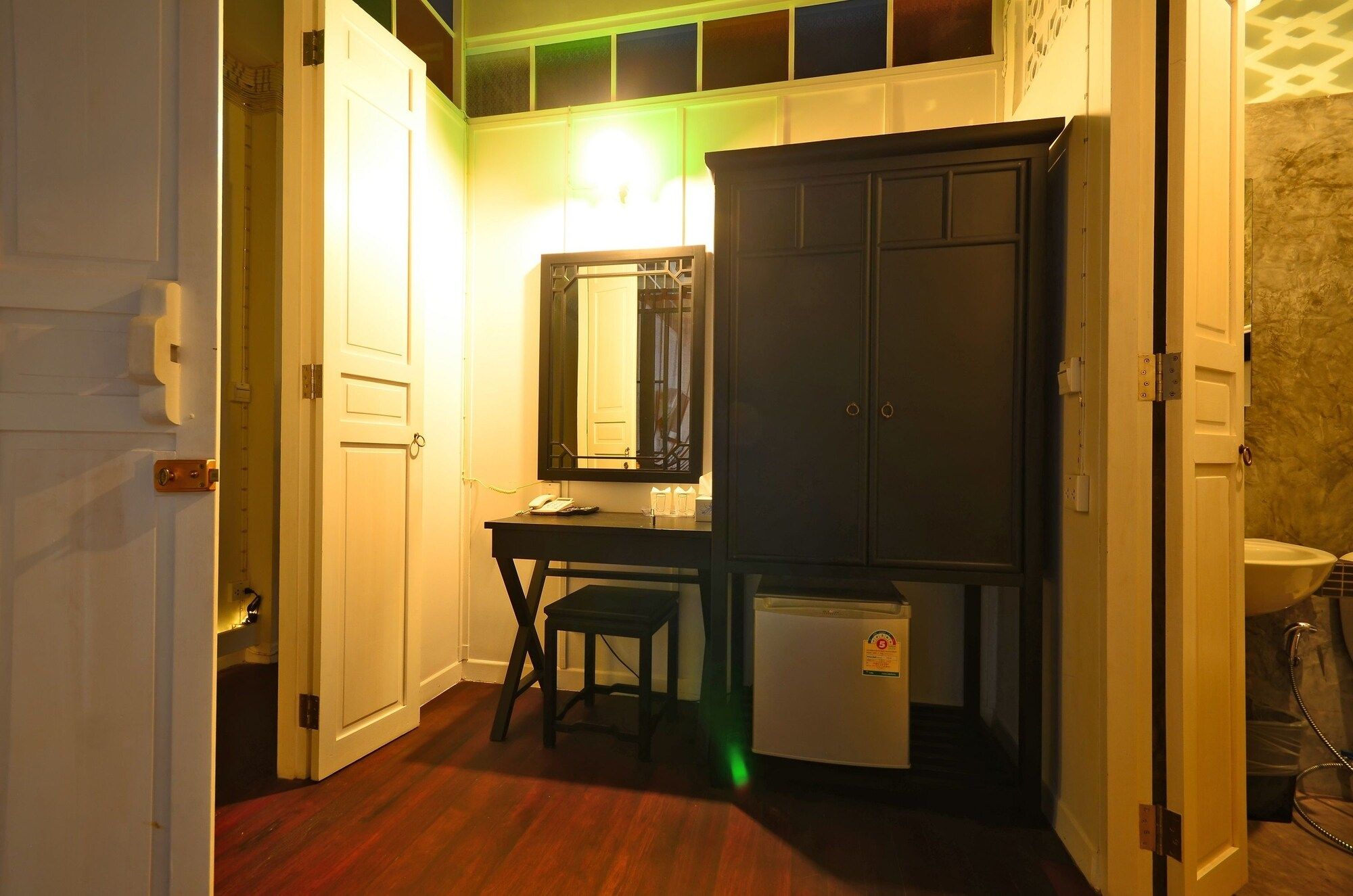 Room amenity