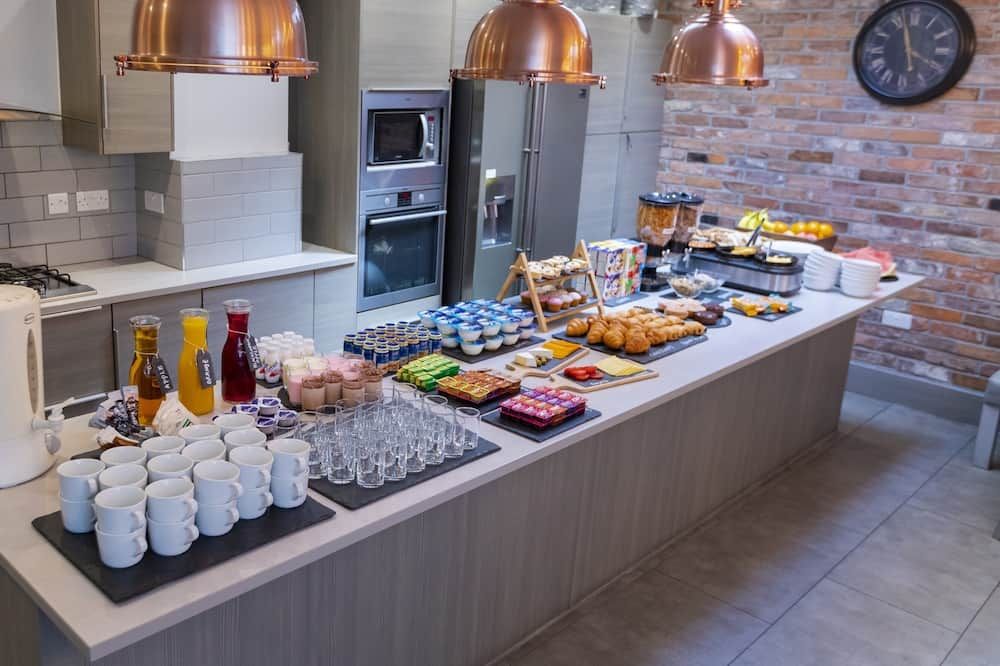 Buffet Photo