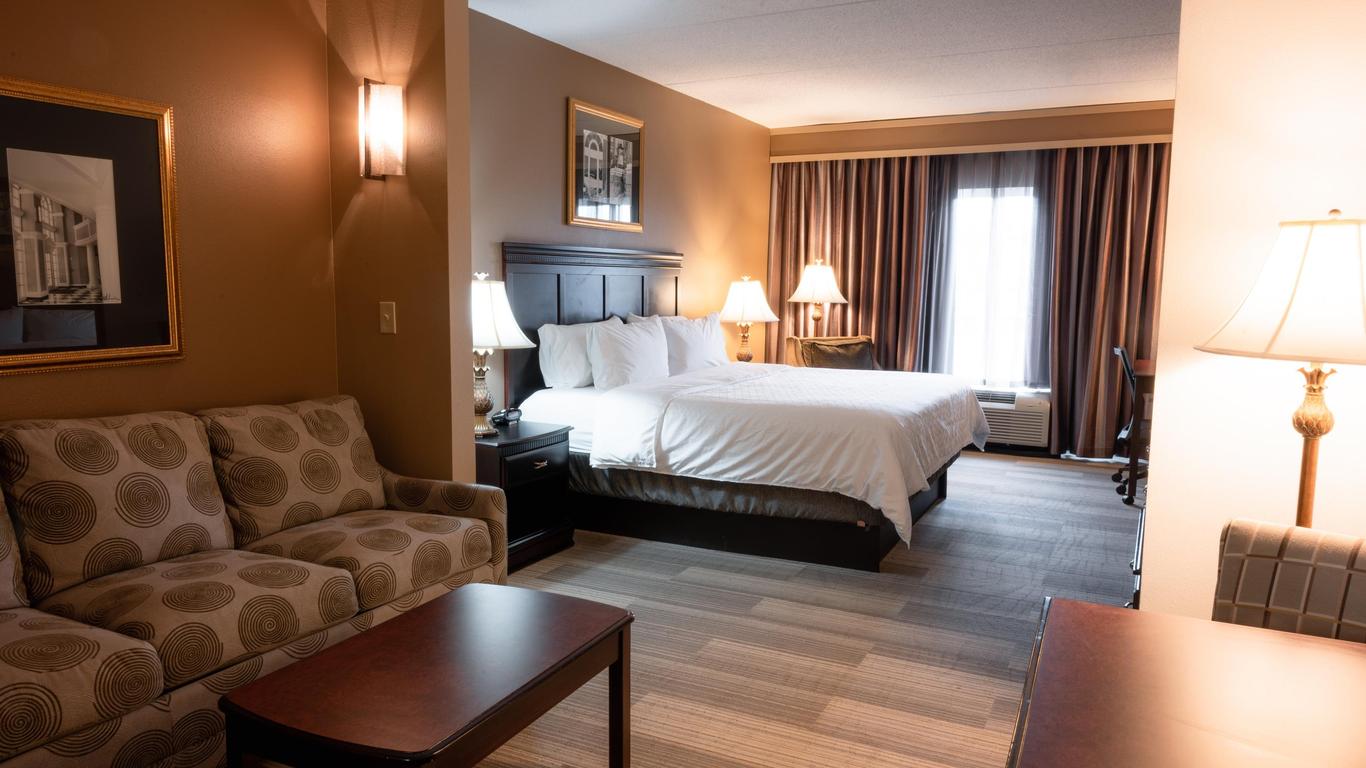 Holiday Inn Express and Suites Tuscaloosa Universi