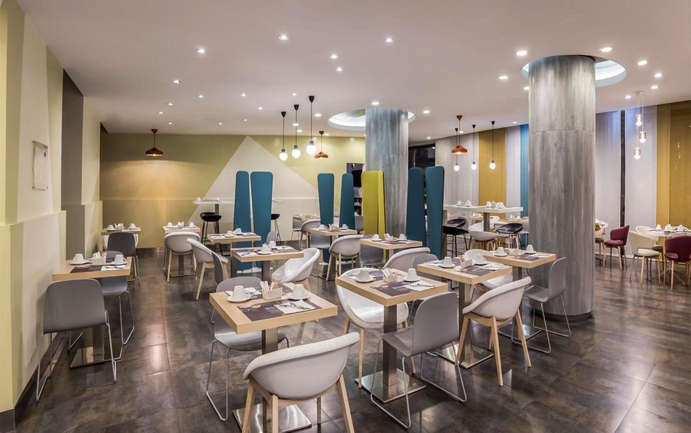 Restaurant Photo
