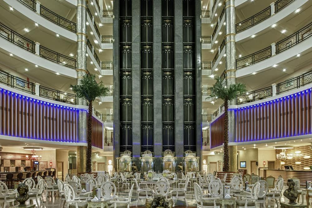 Banquet hall