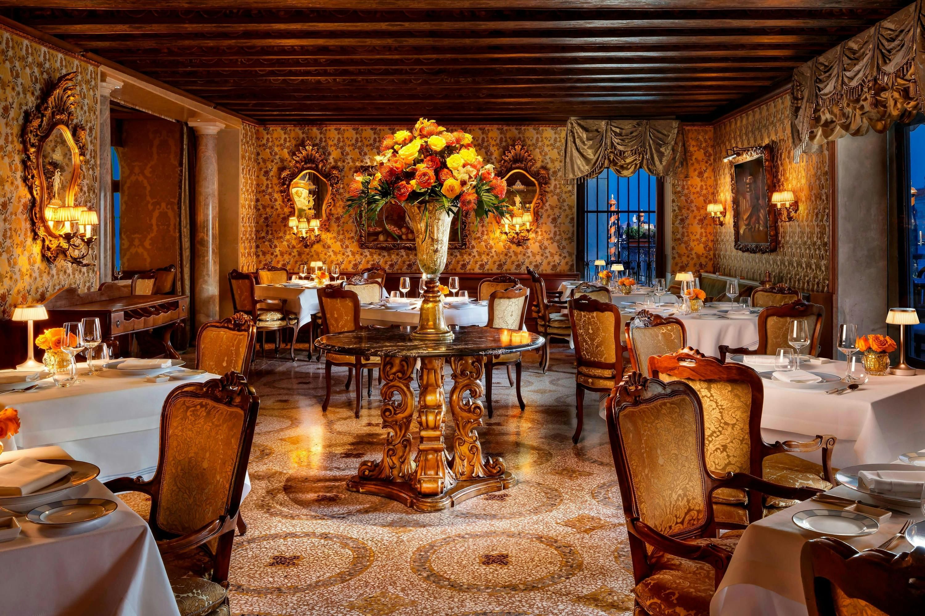 Restaurant Photo