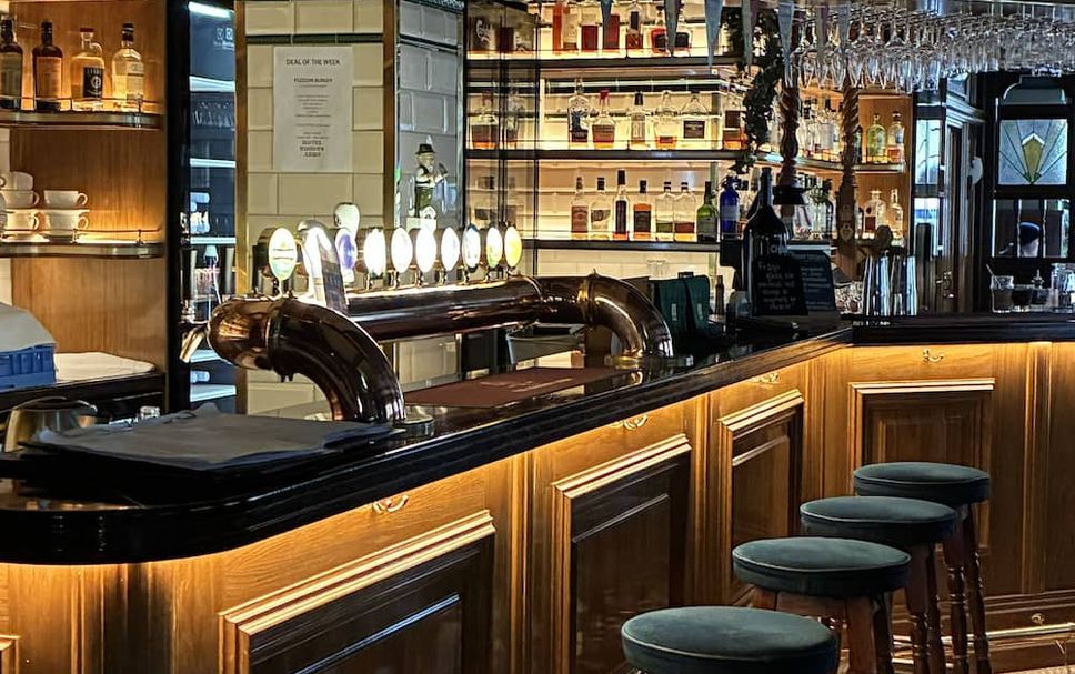 Bar Photo