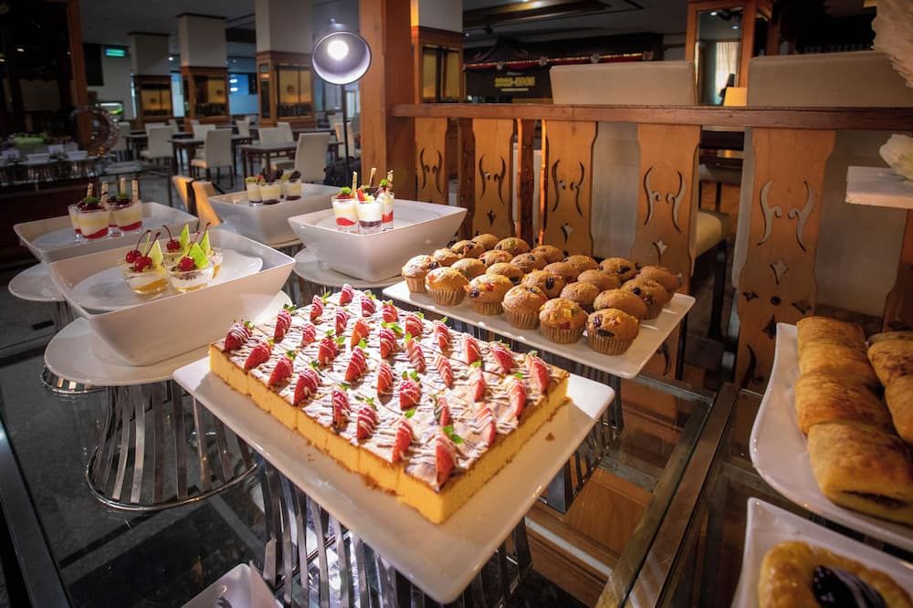 Buffet Photo