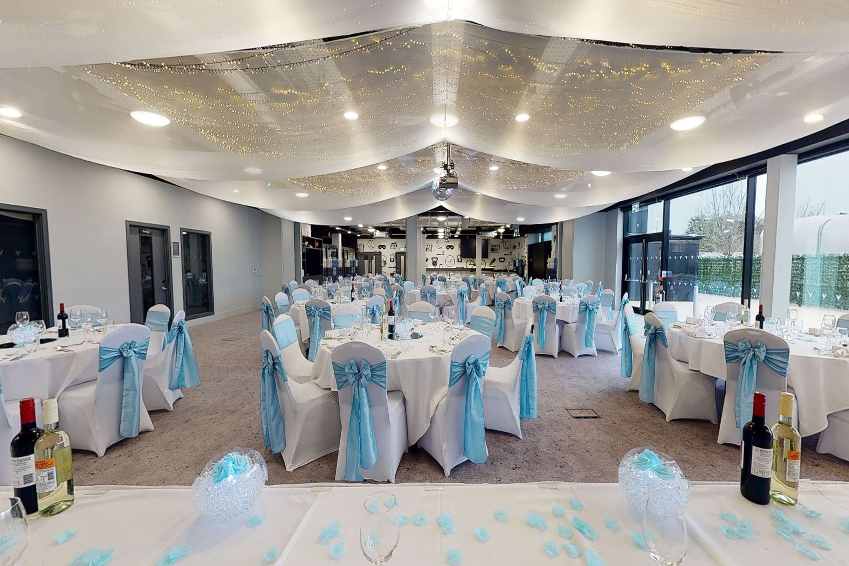 Banquet hall