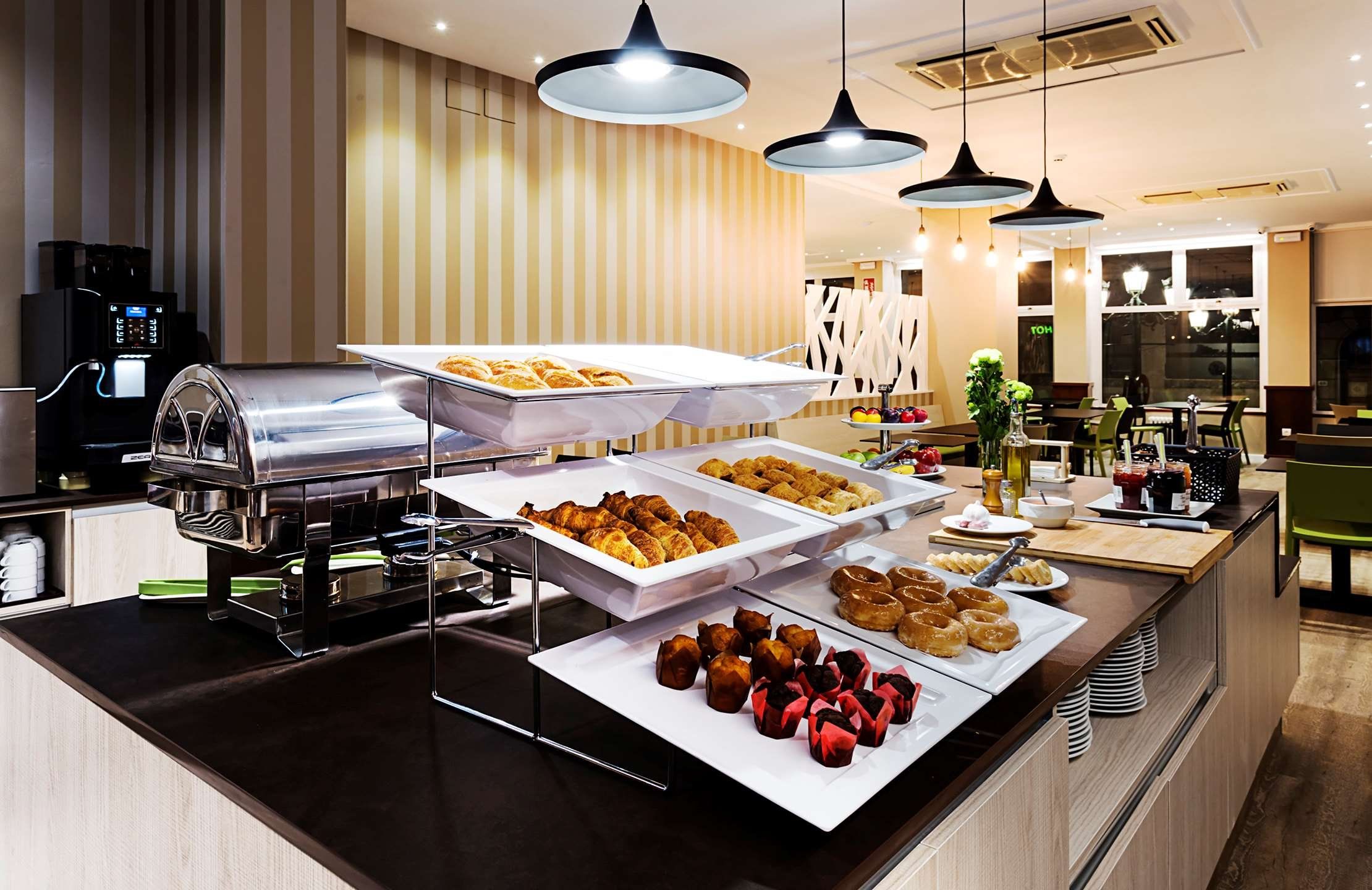 Buffet Photo