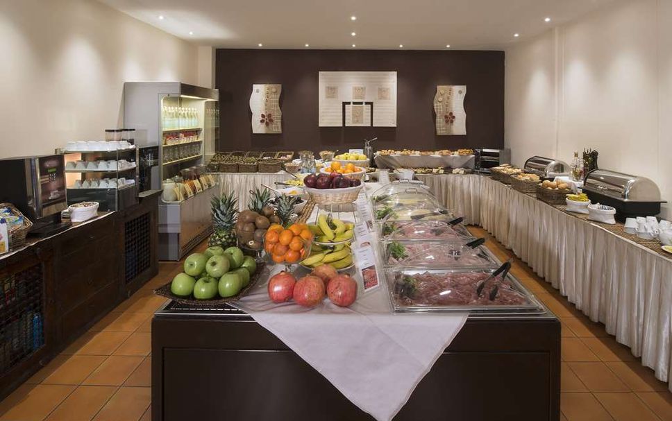 Buffet Photo
