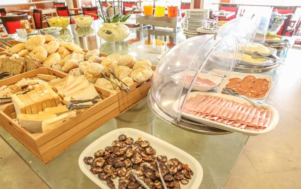 Buffet Photo