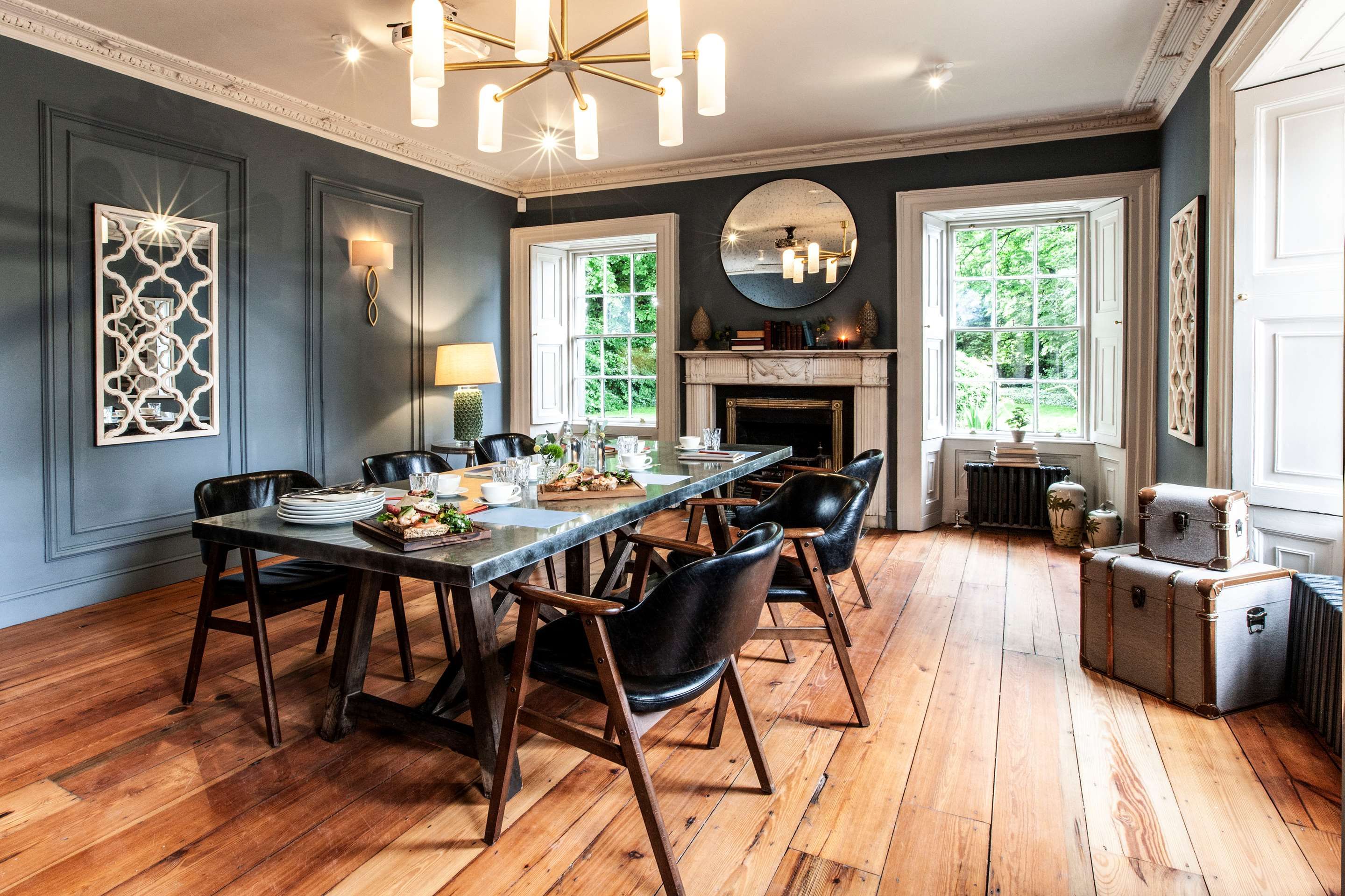 Dining room Photo