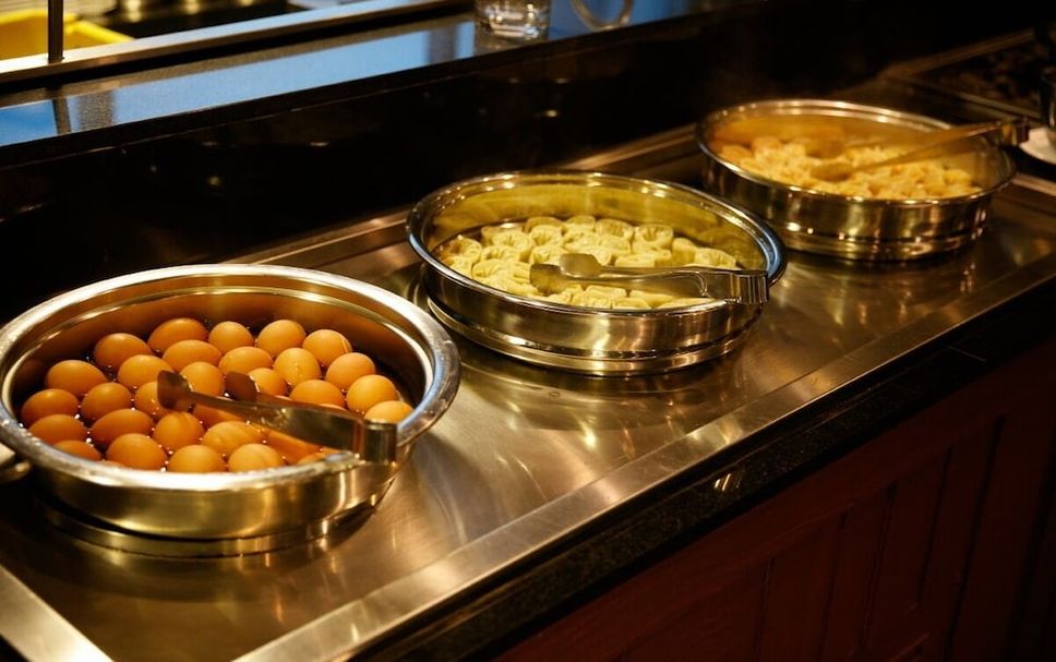 Buffet Photo