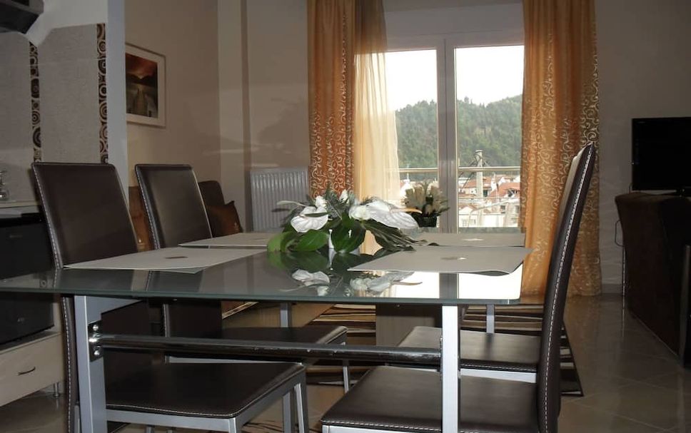 Dining room Photo