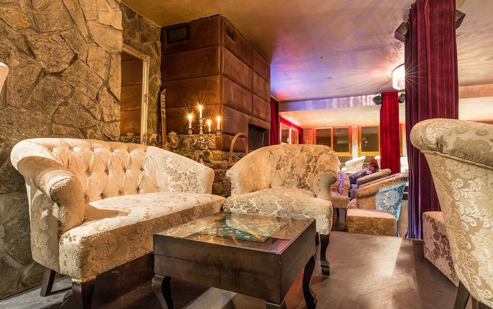 Lounge Photo