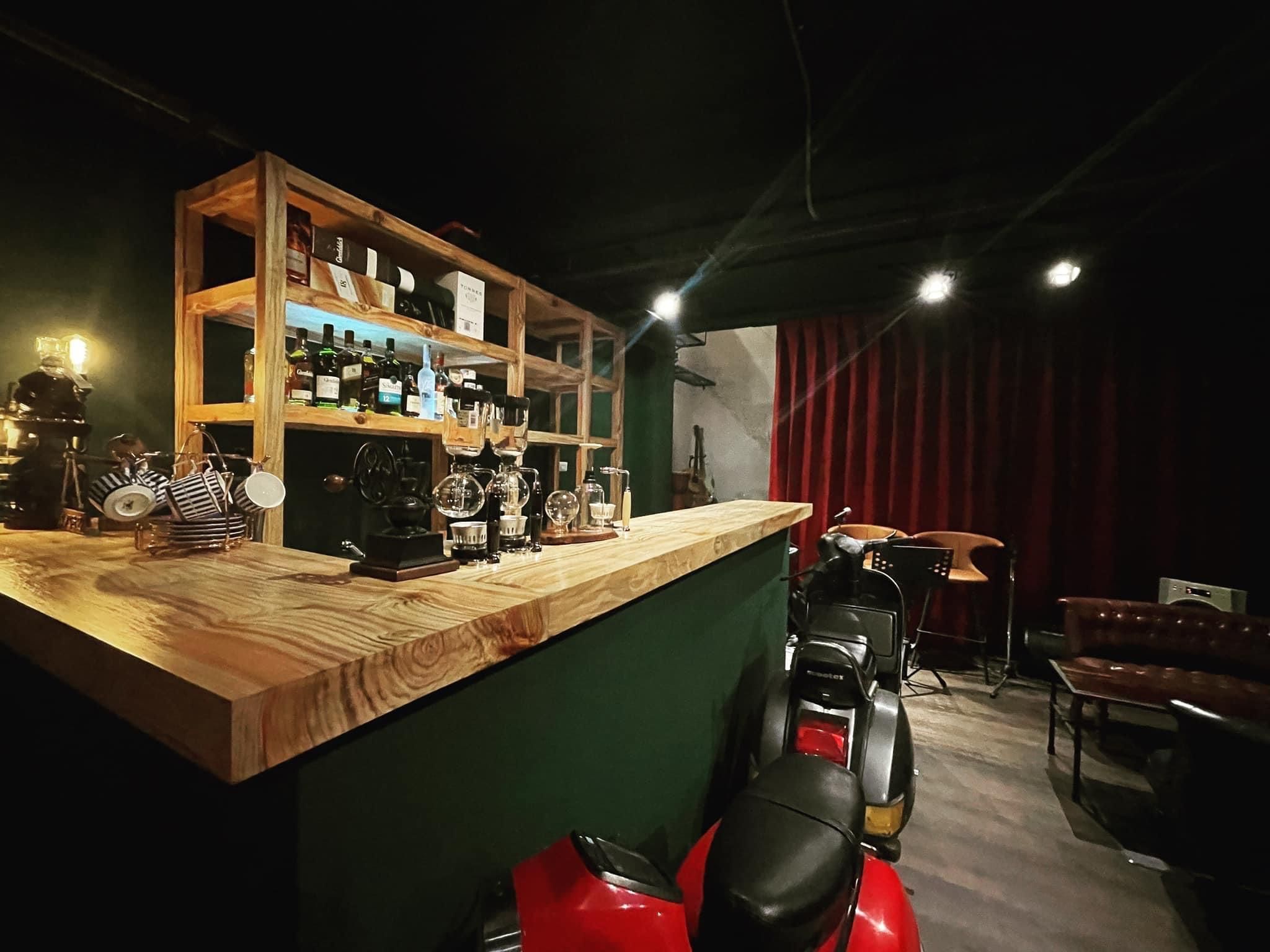 Bar Photo