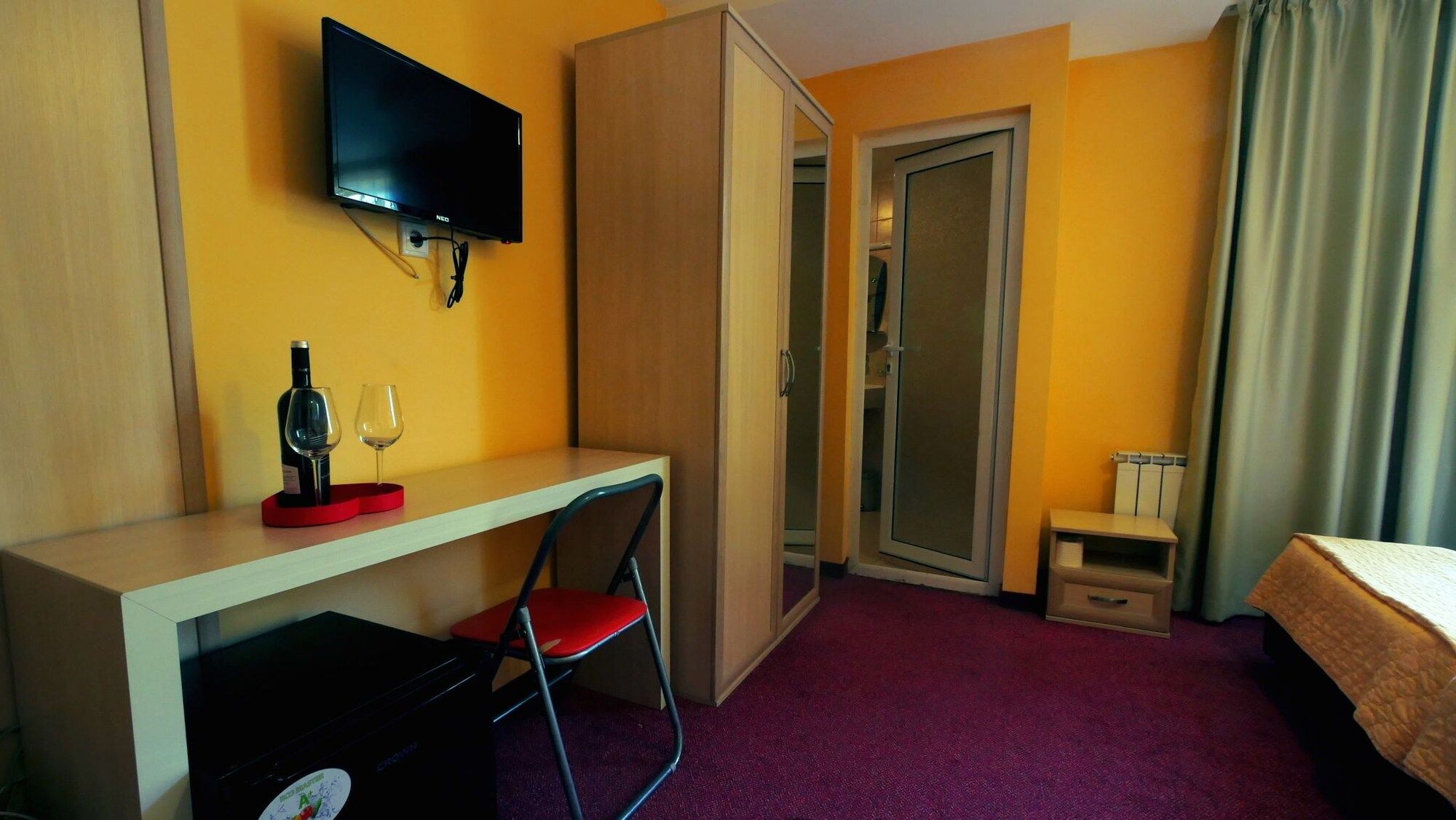 Room amenity
