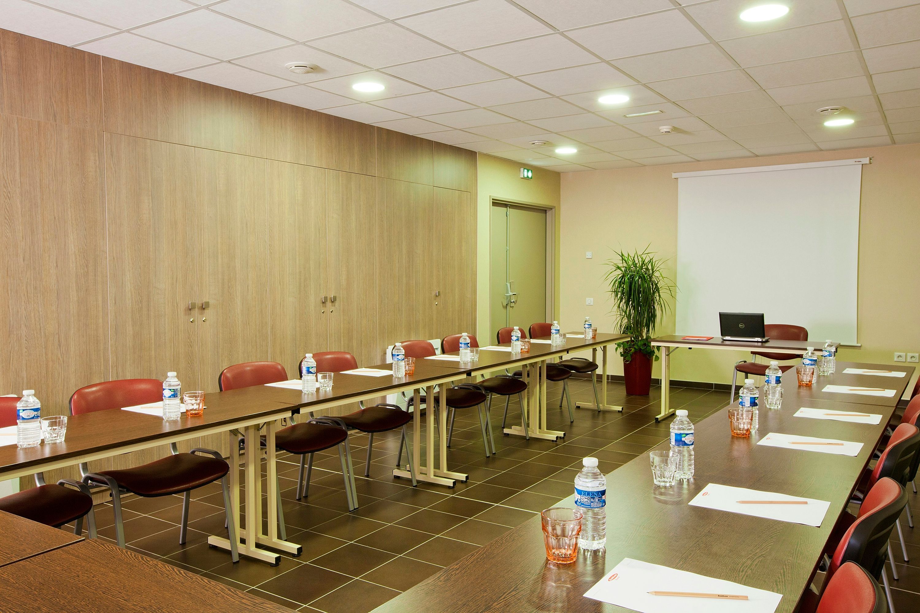Conference room Photo