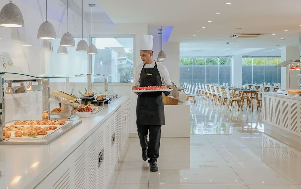 Buffet Photo