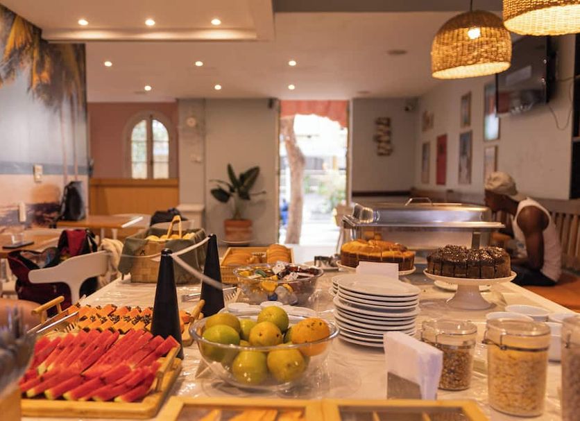 Buffet Photo