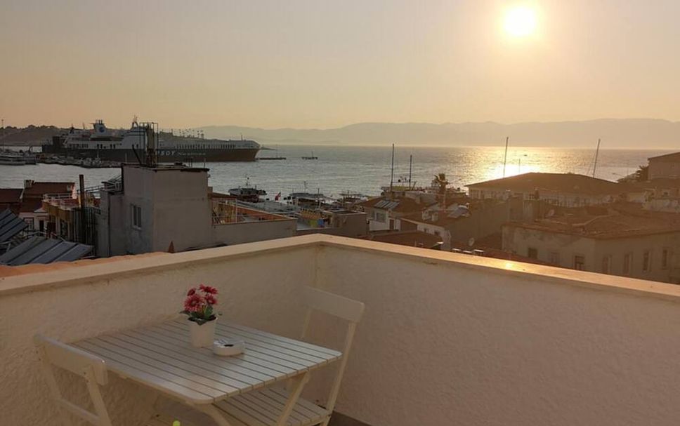Balcony Photo