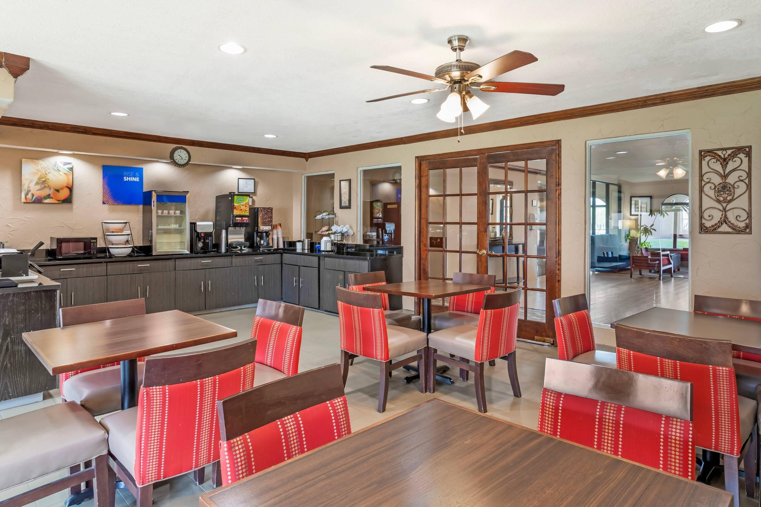 Dining room Photo