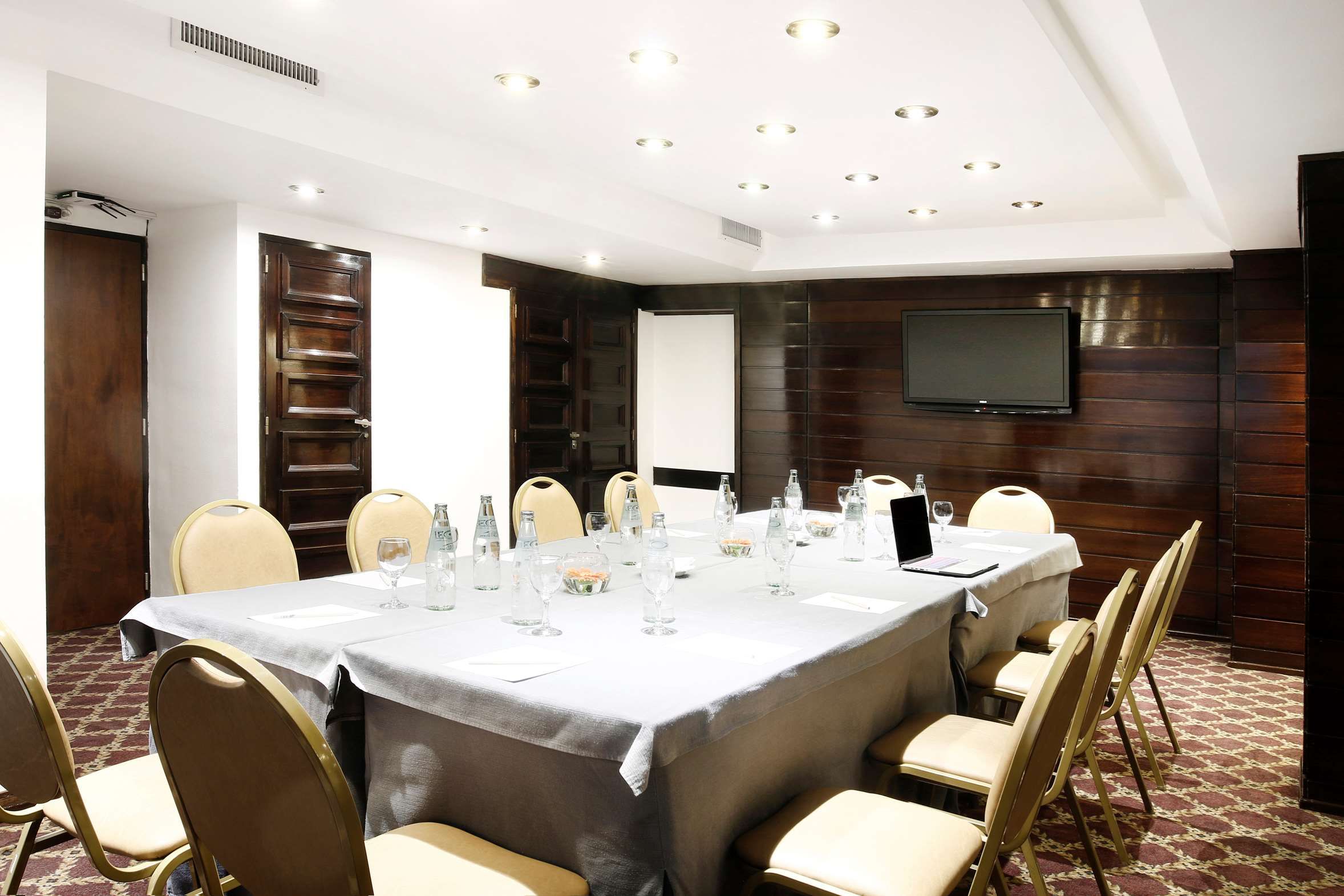Conference room Photo