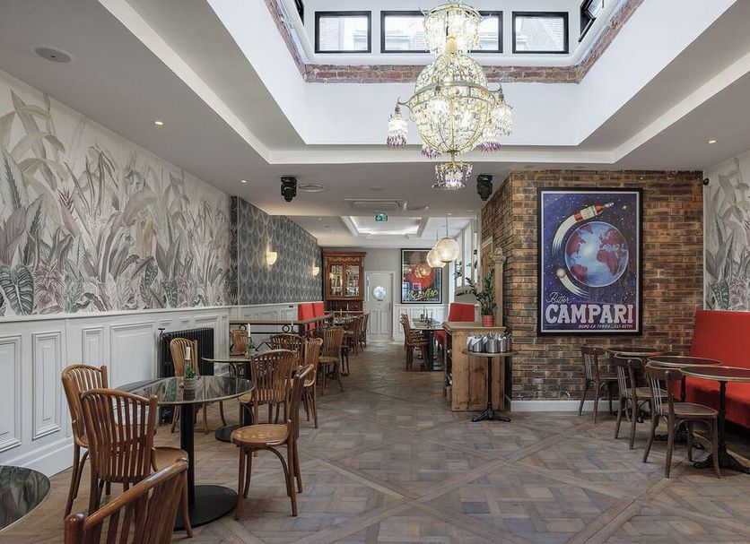 Restaurant Photo
