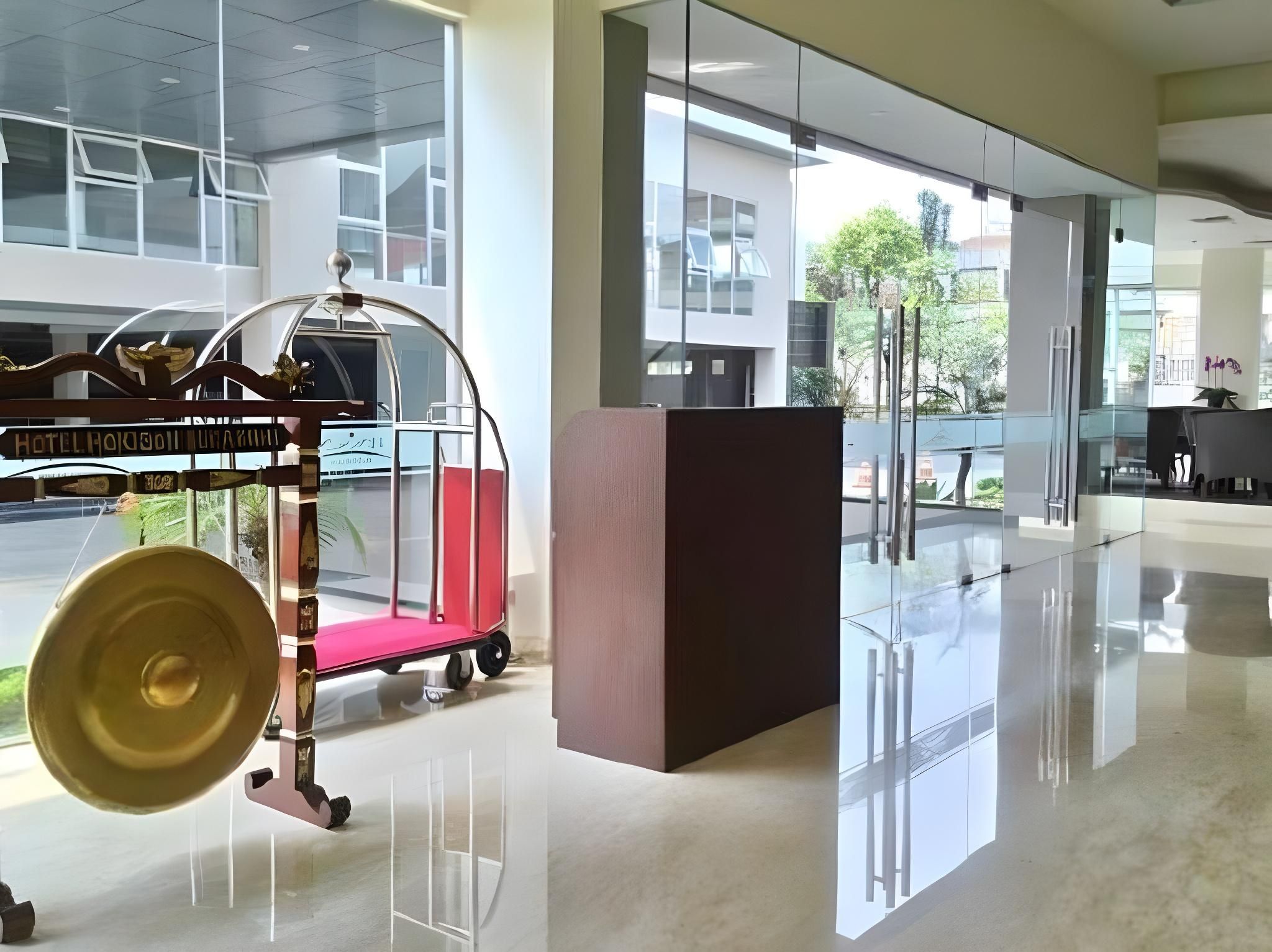 Lobby Photo