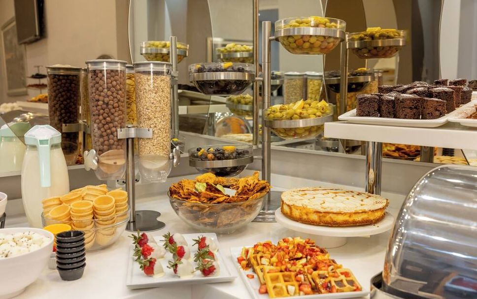 Buffet Photo