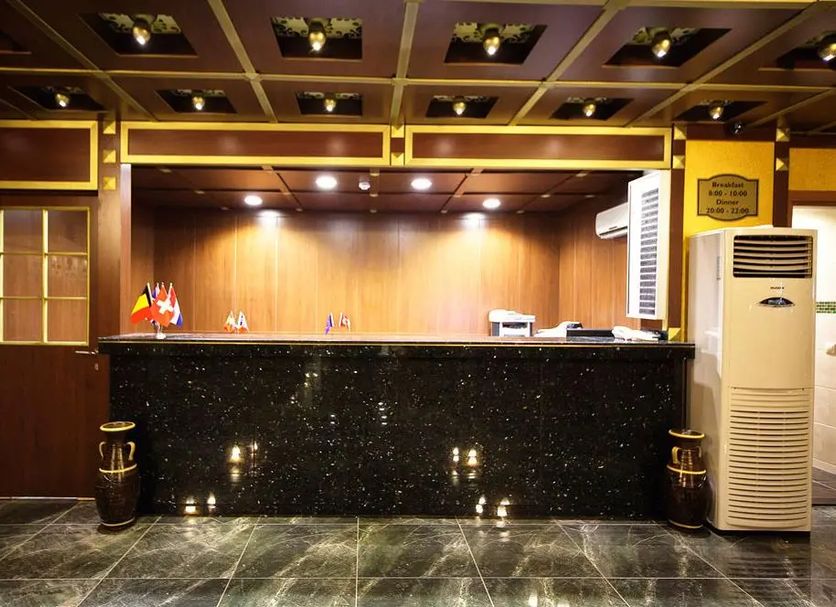 Front desk Photo