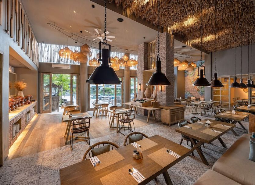 Restaurant Photo