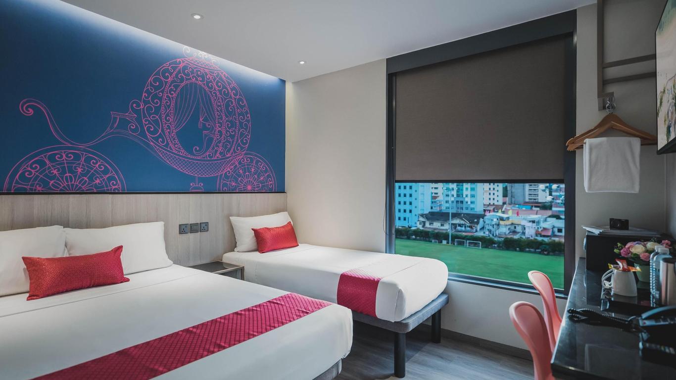 Hotel 81 Premier Princess