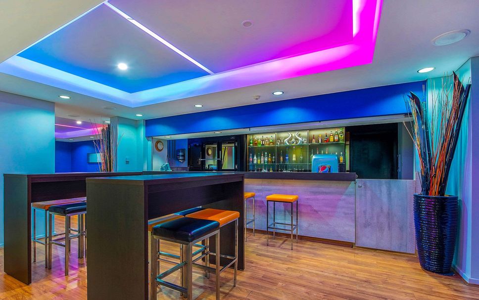 Bar Photo