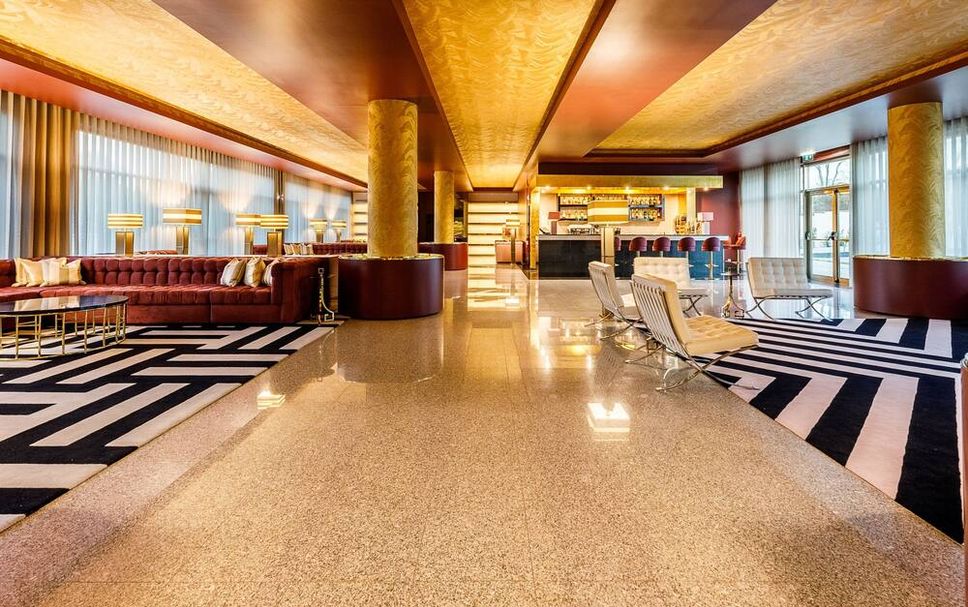 Lobby Photo