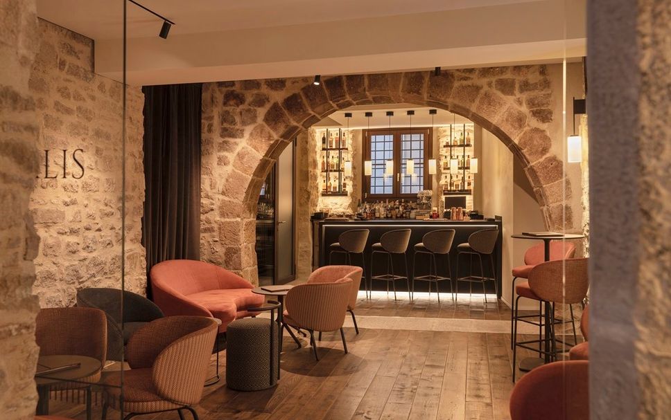 Bar Photo