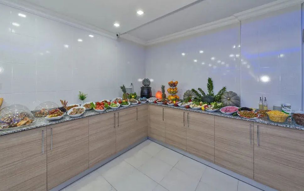 Buffet Photo