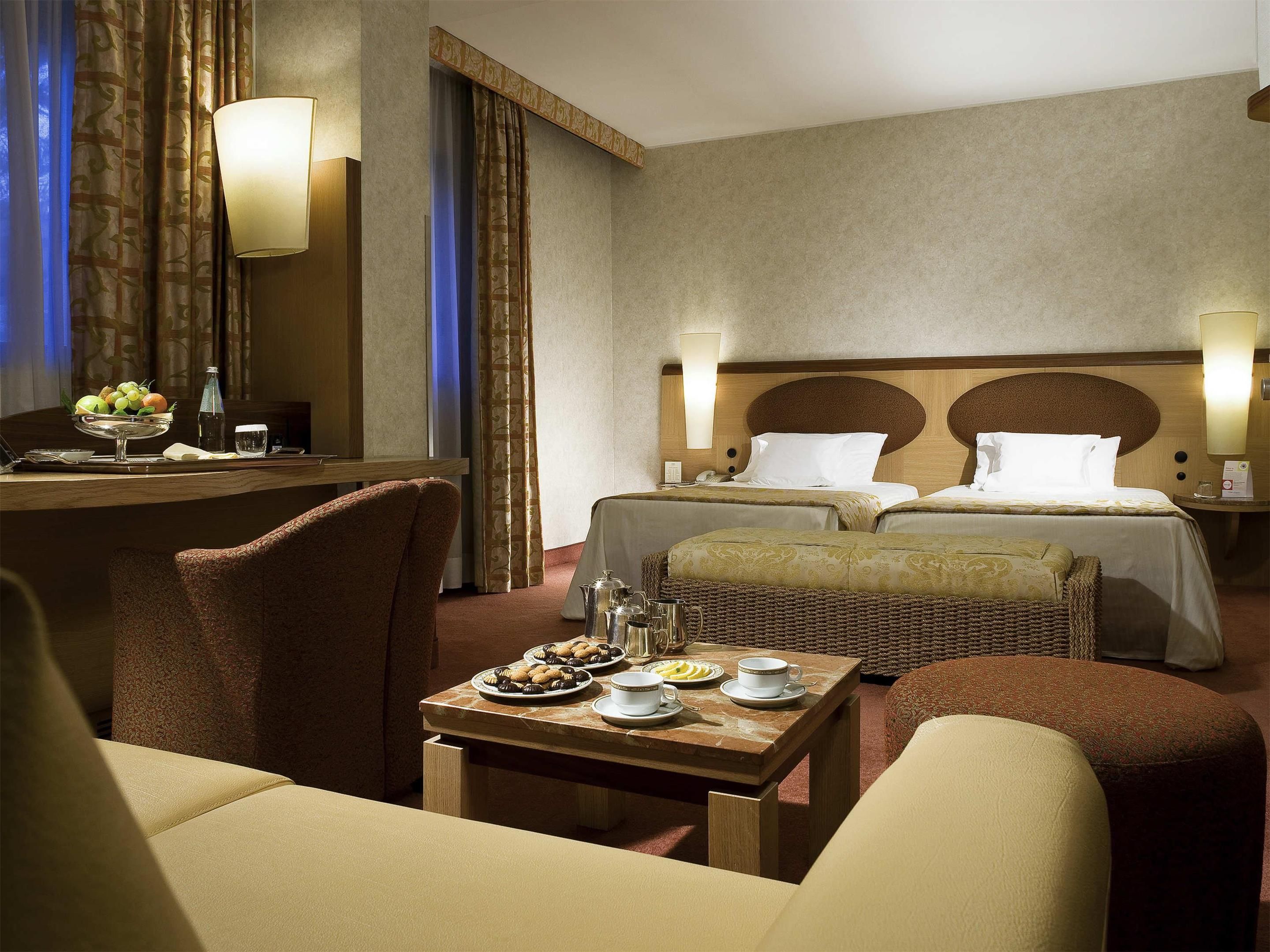 Room amenity