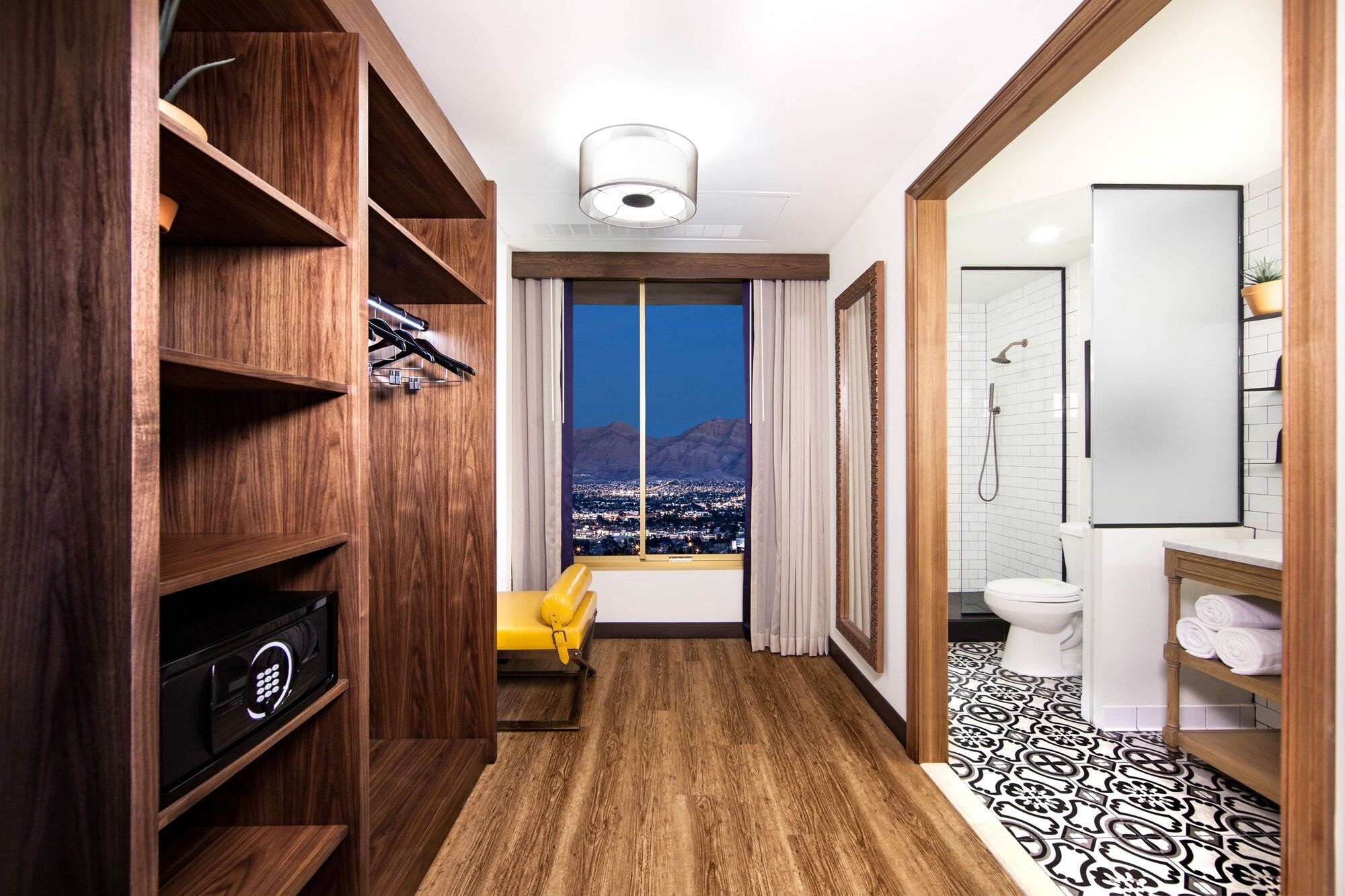 Room amenity