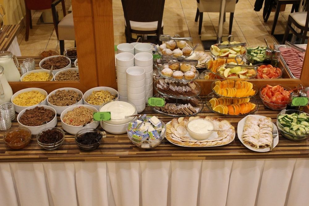 Buffet Photo