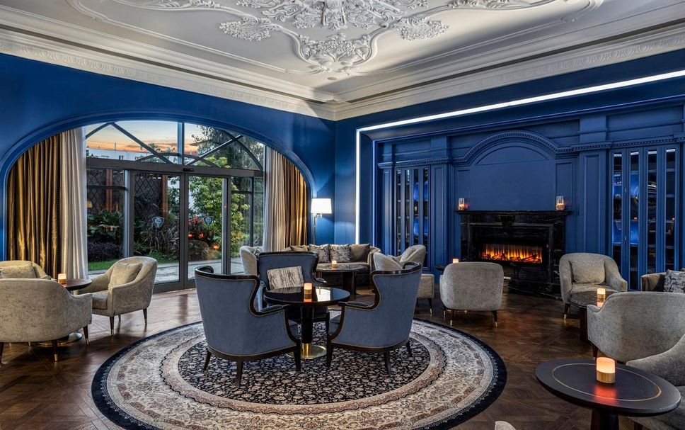 Lounge Photo